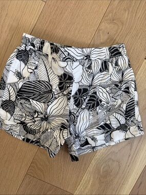 Kid’s Black & White Floral Shorts